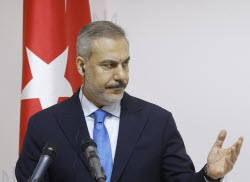 Turkish Foreign Minister Hakan Fidan visits Ukraine