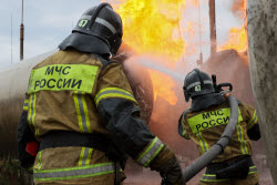 Последствия атаки БПЛА на газонакопительную станции в Енакиево в ДНР