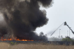 Scrapyard Fire Forces Evacuation in Almassora - Spain