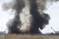 Scrapyard Fire Forces Evacuation in Almassora - Spain