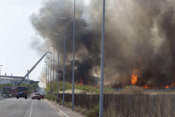 Scrapyard Fire Forces Evacuation in Almassora - Spain