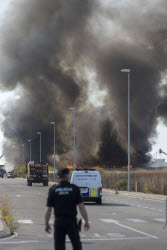 Scrapyard Fire Forces Evacuation in Almassora - Spain