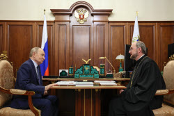President of Russia meets with Board Chairman of Circle of Kindness Foundation