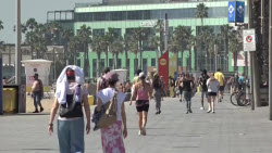 Summer heat in Barcelona, in May