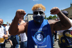 CALCIO - UEFA Champions League - Fans at the Champions League final