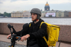 Курьеры в Санкт-Петербурге