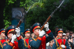 Changing of guard in St Petersburg