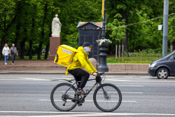 Курьеры в Санкт-Петербурге