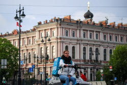 Курьеры в Санкт-Петербурге