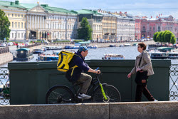 Курьеры в Санкт-Петербурге