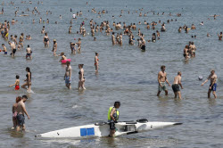 Hot weather in eastern Spain