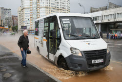 Обстановка у метро "Молодежная" в Москве