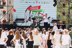 Празднование Дня защиты детей в Луганске