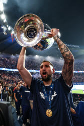 PSG team celebrate with fans at Parc de Princes