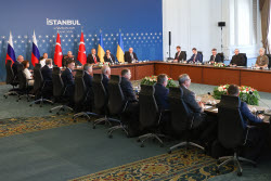 Russia-Ukraine talks in Istanbul