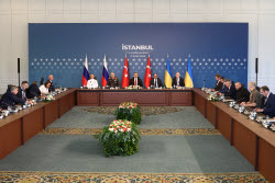 Russia-Ukraine talks in Istanbul
