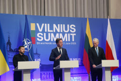 Vilnius Summit with B9 and Nordic countries