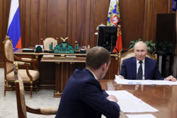 Встреча президента РФ Путина с главой Минприроды РФ Козловым