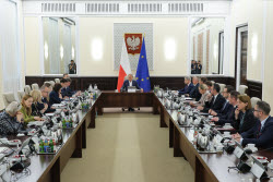 Премьер-министр Польши Дональд Туск анонсировал дату голосования о вотуме доверия правительству Польши