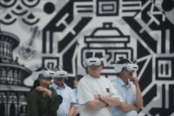 Visitors Experience XR Immersive Exhibition In Hangzhou