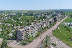 Разминирование территорий и демонтаж разрушенных домов в ДНР