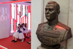 Выставка "Артек: 100 лет счастливого детства" в Москве