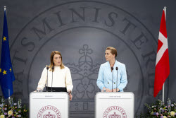 Пресс-конференция премьер-министра Дании Метте Фредериксен и председателя Европарламента Роберты Метсолы