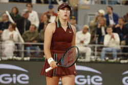 Tennis Grand Slam Roland Garros 2025 Paris, Quarter Final Match Mirra Andreeva (RUS) 6/7-3/6 Lois Boisson (FRA)