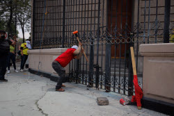 CNTE Teachers Unrest to Demand 100% Salary Increase - Mexico City