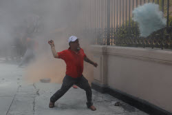 CNTE Teachers Unrest to Demand 100% Salary Increase - Mexico City
