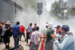 CNTE Teachers Unrest to Demand 100% Salary Increase - Mexico City