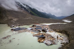 Aftermath of Birch Glacier collapse in Switzerland