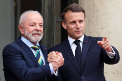 Brazilian President Lula visits France