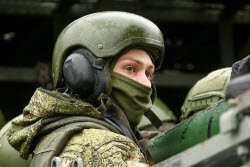 Russian Solntsepyok and Tosochka heavy flamethrower system crews in combat training in Saratov Region