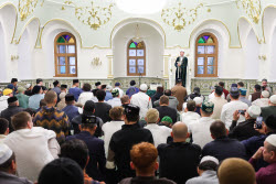 Празднование Курбан-байрама в Казани