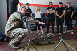 Военно-патриотическое занятие для молодежи в ДНР