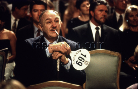 Oscar-winning actor Gene Hackman and his wife and dog found dead in their New Mexico home