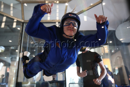 People with disabilities fly in wind tunnel outside Moscow