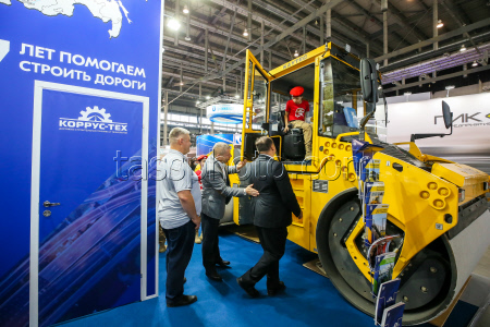 Второй день работы XI Международной специализированной выставки "Дорога 2024"
