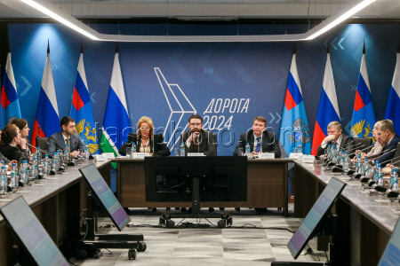 Сессия "Технологическая независимость в дорожно-коммунальном машиностроении"