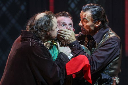 Preview of Satire Theatre production of Gogol's The Gamblers