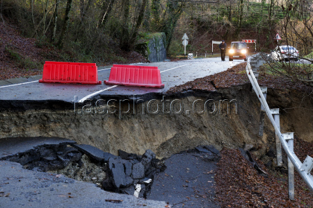 Landslide collapses road after heavy rains in Sochi