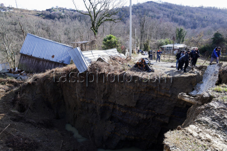 Landslide occurs after heavy rains in Sochi