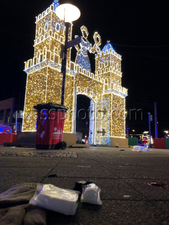 Car drives into crowd at Magdeburg Christmas market
