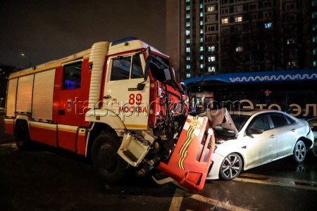 Multiple vehicle collision in Moscow