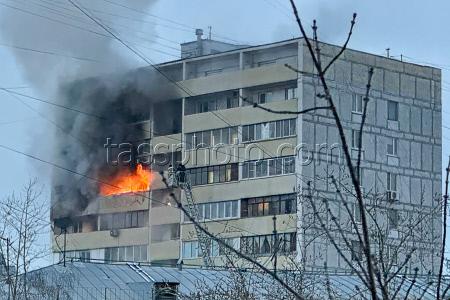 Пожар в жилом доме на Будайском проезде в Москве
