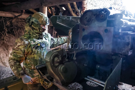 Russian Army Mechanised Infantry Regiment artillery unit in special military operation zone