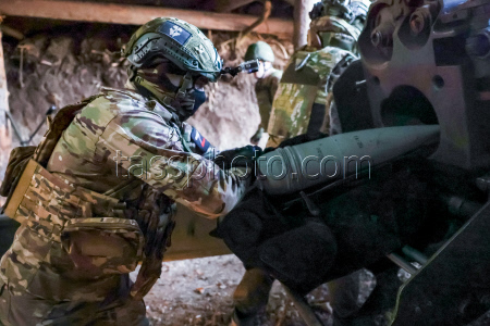 Russian Army Mechanised Infantry Regiment artillery unit in special military operation zone