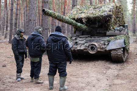 Russian tank crew deployed in zone of special military operation
