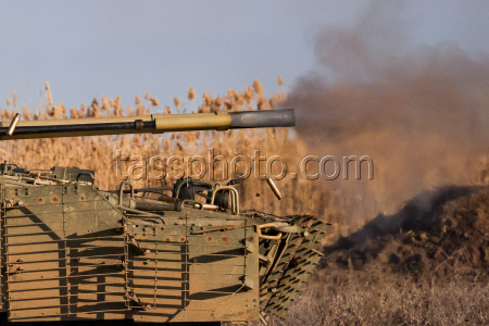 Russian Army BMP-3 vehicle crews undergo training in Kherson Region